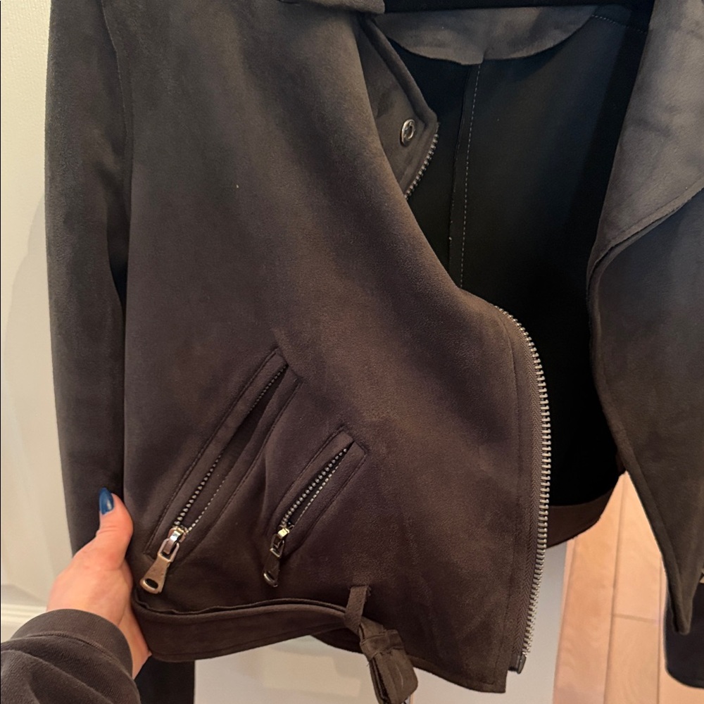 Elegant Dark grey Women's Suede Jacket - Picture 4 of 4